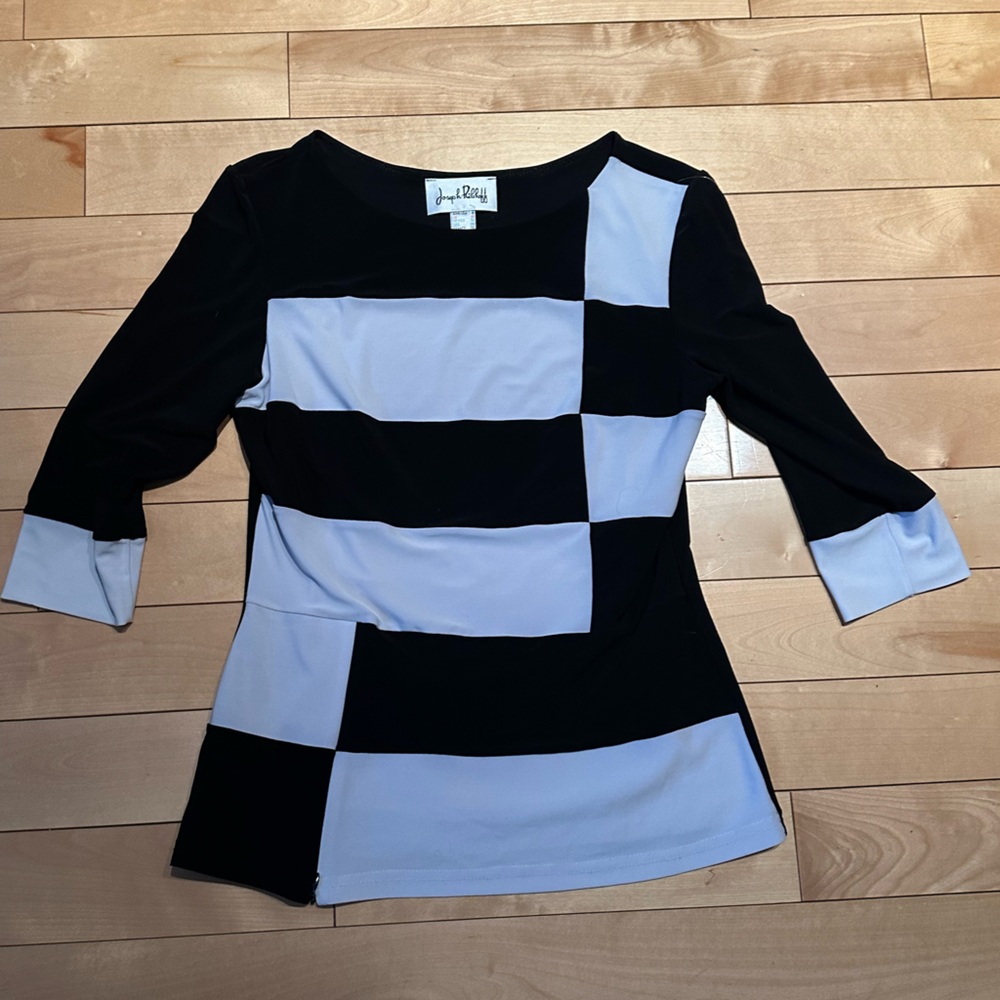 Joseph Ribkoff Black and White Women's Top size 8